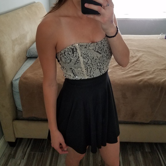 Black sequin dress - Picture 8 of 8